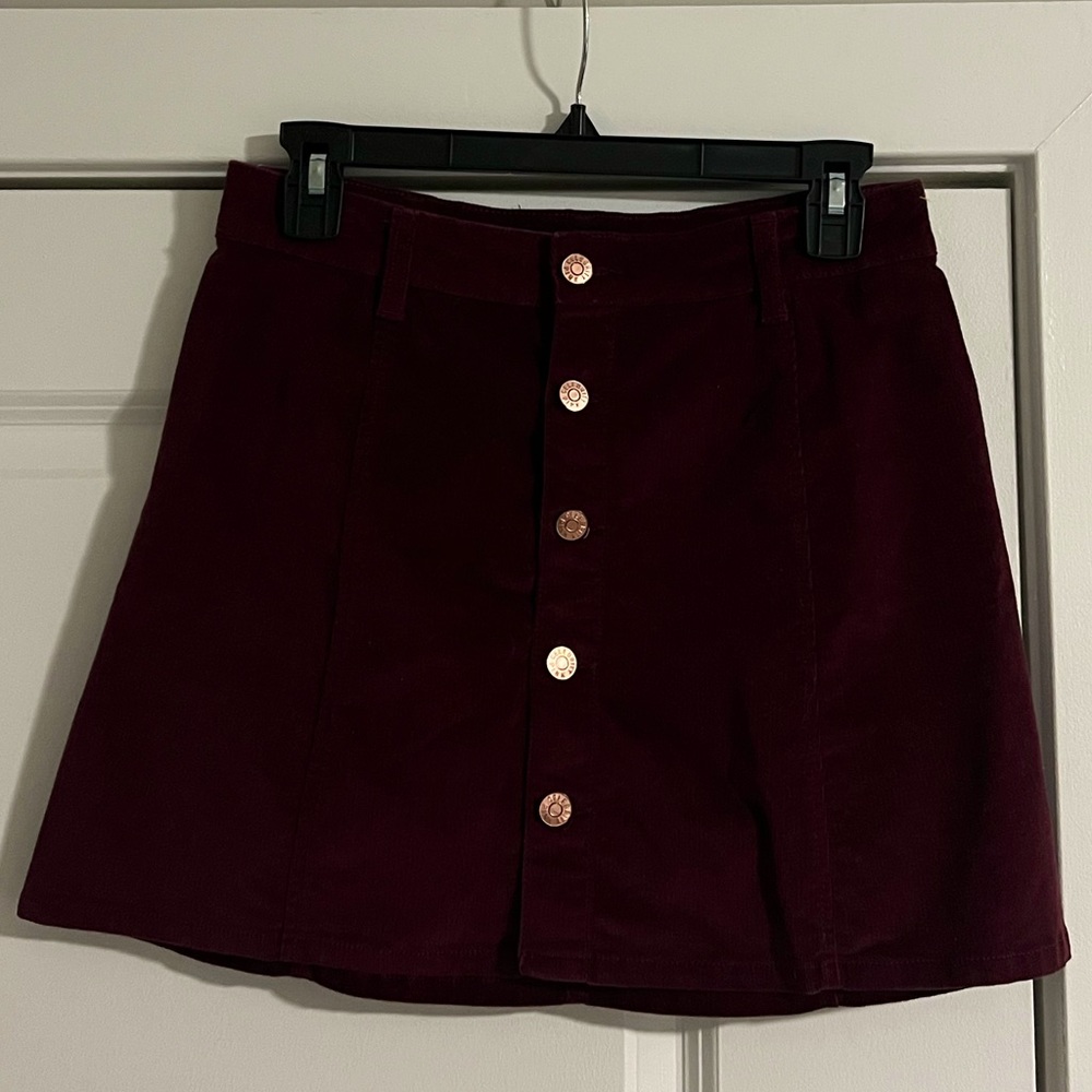 Celebrity Pink Brand Burgundy Maroon Corduroy Mini Skirt, Size 3